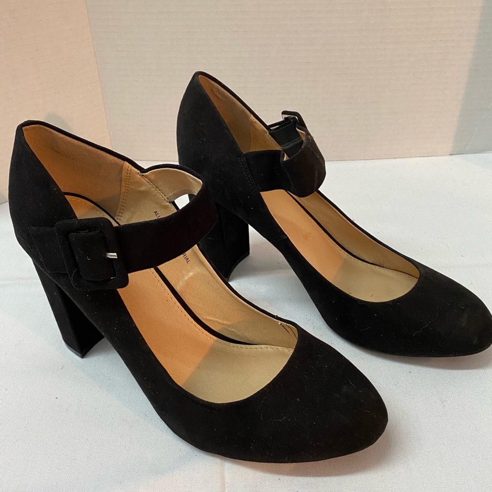 Cato Est 1948 Heeled Loafer size 11W suede Finish